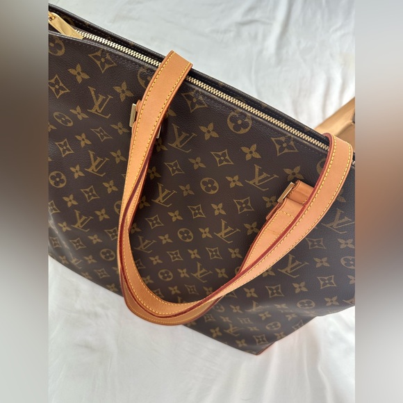 Louis Vuitton Cabas Mezzo Monogram Canvas - Picture 12 of 12